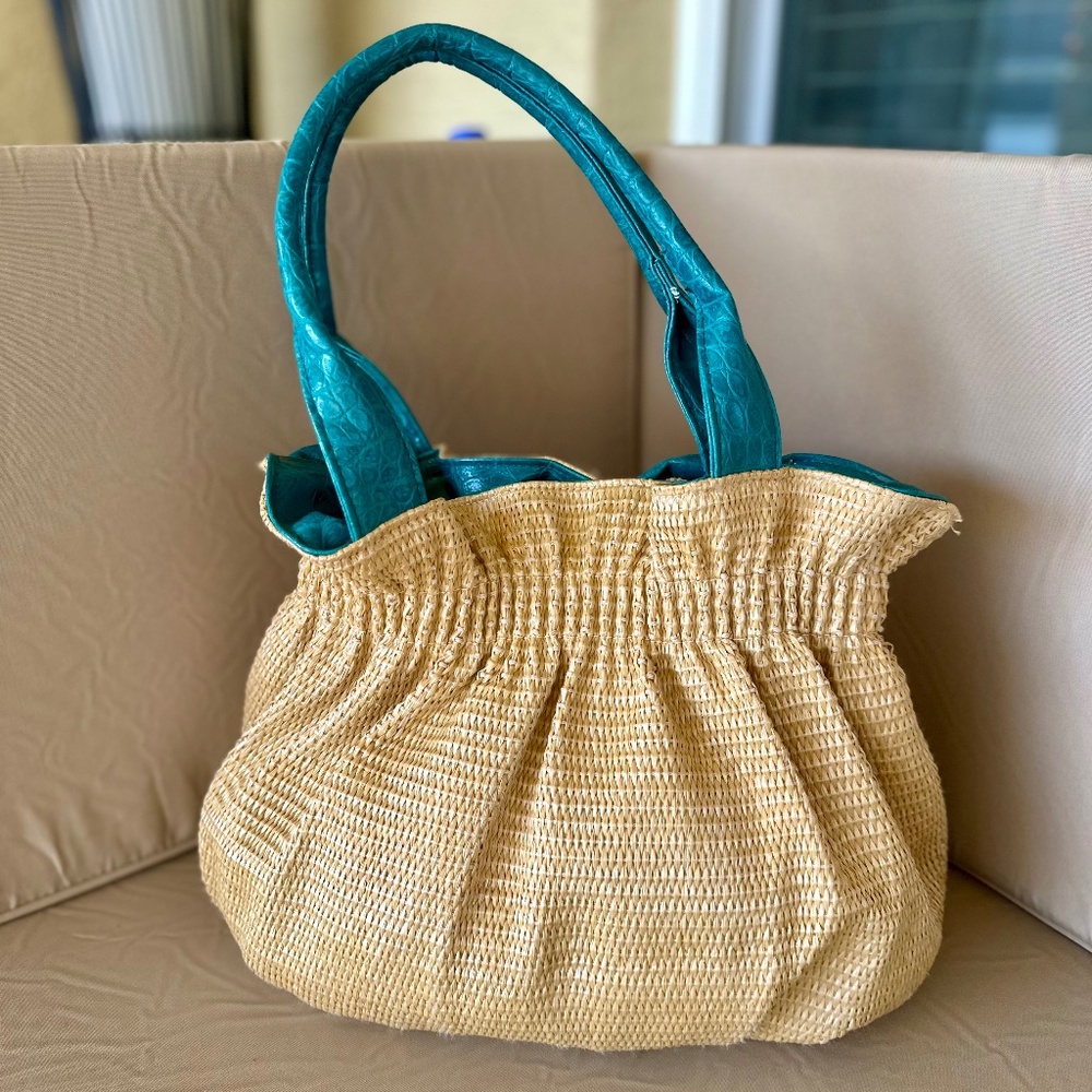 Bueno, Woven Straw Beach Bag - Picture 2 of 11